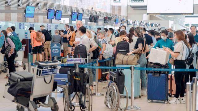Ông lớn cảng hàng không gánh lỗ 11 sân bay, nhiều nhà đầu tư “bỏ của chạy lấy người”