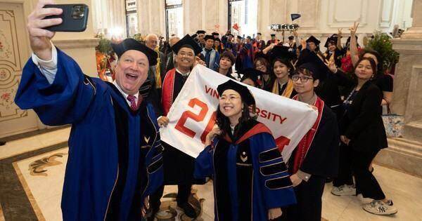 Sinh viên Đại học VinUni chưa tốt nghiệp đã được loạt tập đoàn quốc tế săn đón Sinh viên Đại học VinUni chưa tốt nghiệp đã được loạt tập đoàn quốc tế săn đón