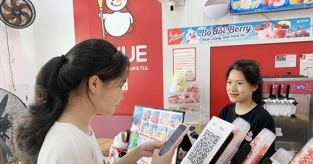 Thanh toán không dùng tiền mặt chuyển biến mạnh mẽ ở Thái Nguyên