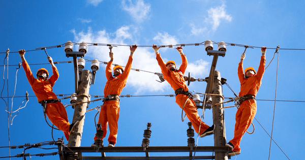 Thủ tướng có chỉ đạo “nóng” về việc tăng giá điện, giá dịch vụ khám chữa bệnh Thủ tướng có chỉ đạo “nóng” về việc tăng giá điện, giá dịch vụ khám chữa bệnh