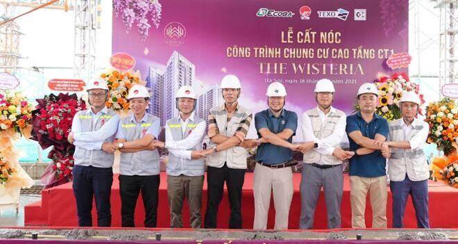 Dự án The Wisteria cất nóc vượt tiến độ
