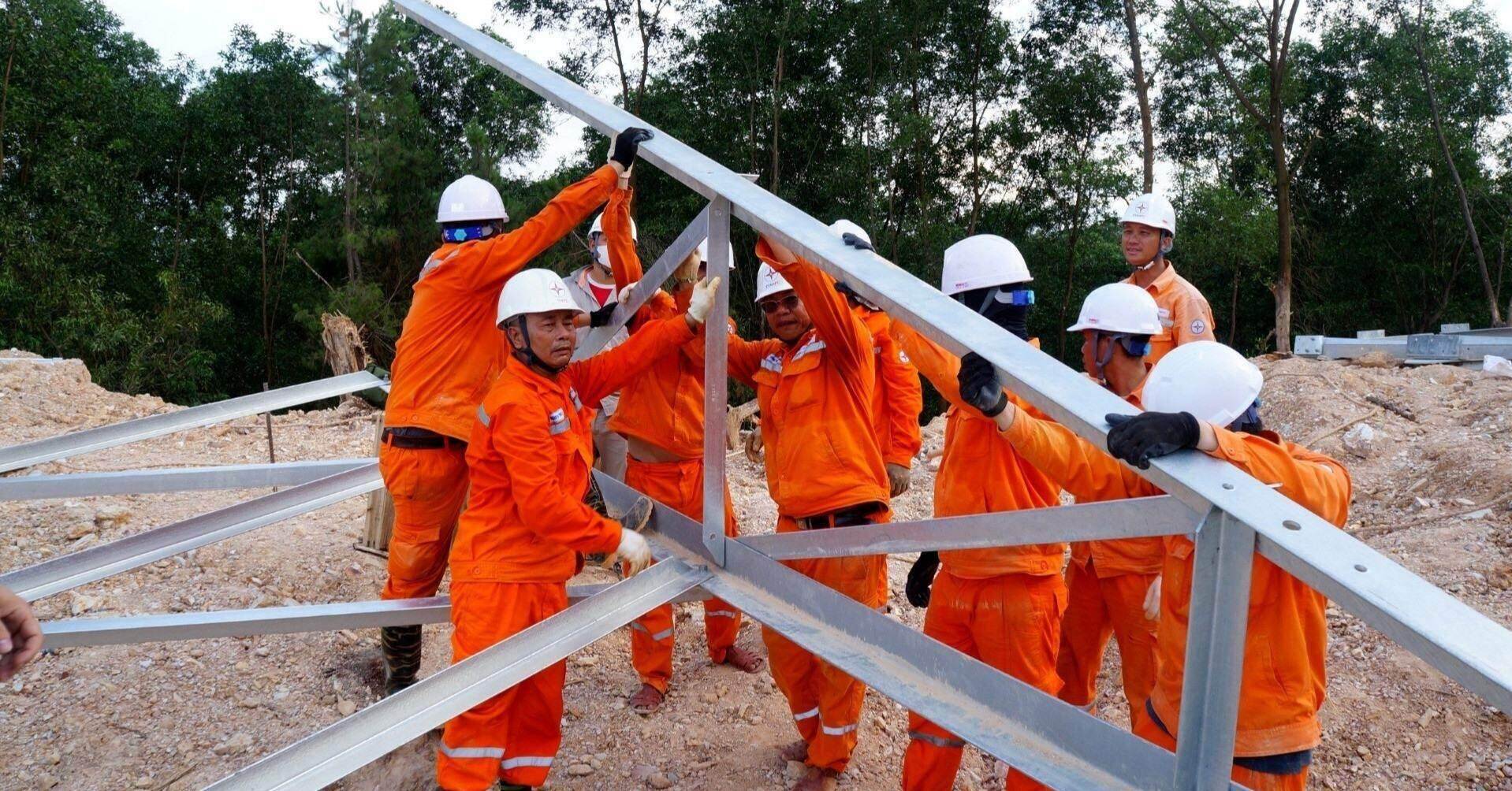 Bí thư Tỉnh ủy 2 lần đến vận động người dân