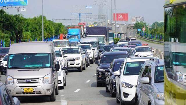 Cao tốc TP.HCM – Long Thành – Dầu Giây đứng đầu về lưu lượng xe, nhiều thời điểm quá tải