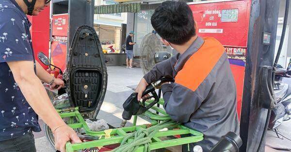 Giá xăng dầu hôm nay 20/7: Giảm liên tiếp
