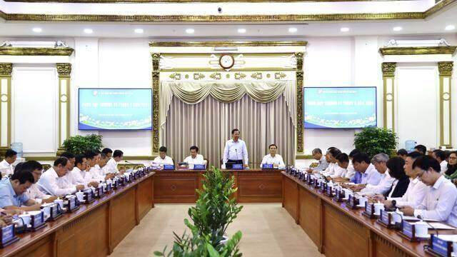 Thành phố Hồ Chí Minh tăng cường tháo gỡ vướng mắc, thúc đẩy tăng trưởng 6 tháng cuối năm Thành phố Hồ Chí Minh tăng cường tháo gỡ vướng mắc, thúc đẩy tăng trưởng 6 tháng cuối năm