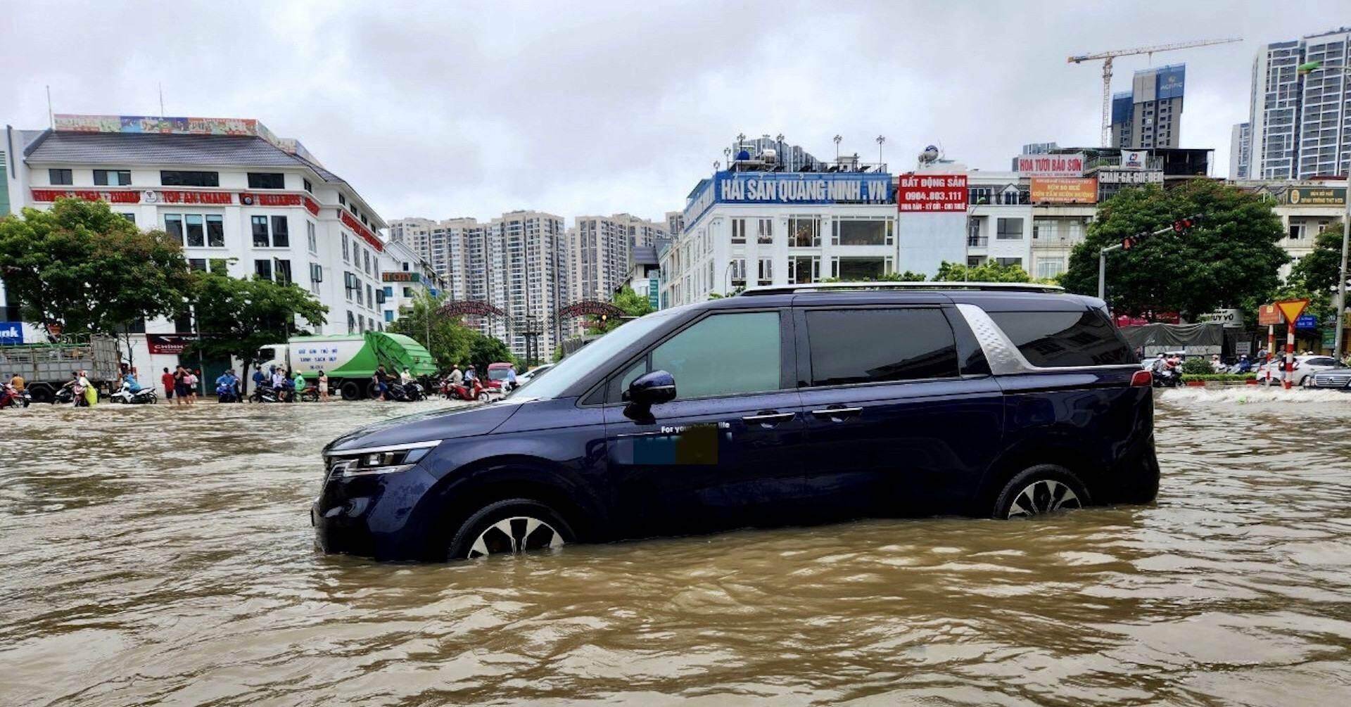 Ngao ngán khu nhà triệu đô cứ mưa là ngập chờ mưa to chốt đi mua nhà Hà Nội Ngao ngán khu nhà triệu đô cứ mưa là ngập chờ mưa to chốt đi mua nhà Hà Nội