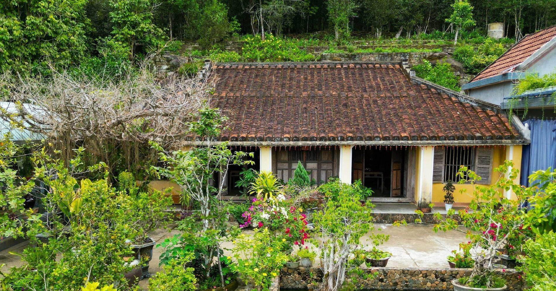 Nhà cổ 200 năm tuổi, đại gia trả giá triệu đô vẫn bị gia chủ ‘lắc đầu’ Nhà cổ 200 năm tuổi, đại gia trả giá triệu đô vẫn bị gia chủ ‘lắc đầu’