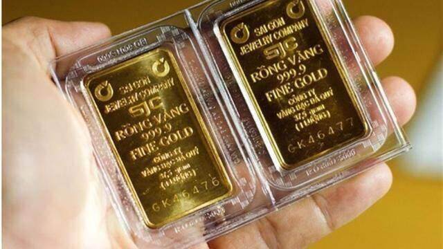 Có hiện tượng doanh nghiệp thuê người gom vàng “bình ổn giá” Có hiện tượng doanh nghiệp thuê người gom vàng “bình ổn giá”
