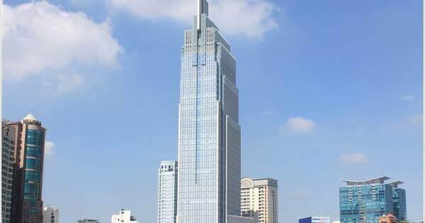Công ty liên quan đến bà Trương Mỹ Lan đang nắm giữ 18% vốn tòa tháp Vietcombank Tower Saigon báo lỗ hơn trăm tỷ trong nửa đầu năm 2024