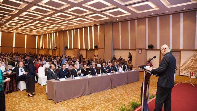 Hơn 250 chuyên gia quốc tế bàn giải pháp phát triển nhân lực kỹ thuật số