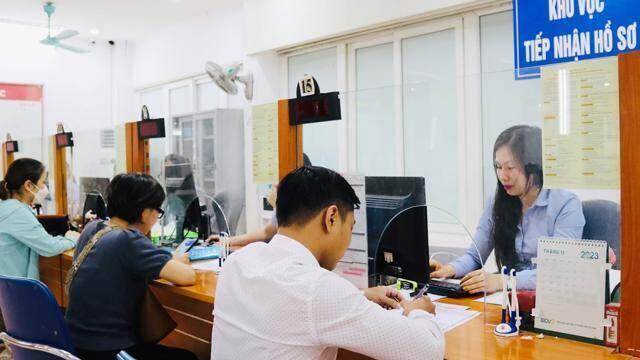 Hơn 800.000 người lao động nhận trợ cấp thất nghiệp mỗi năm
