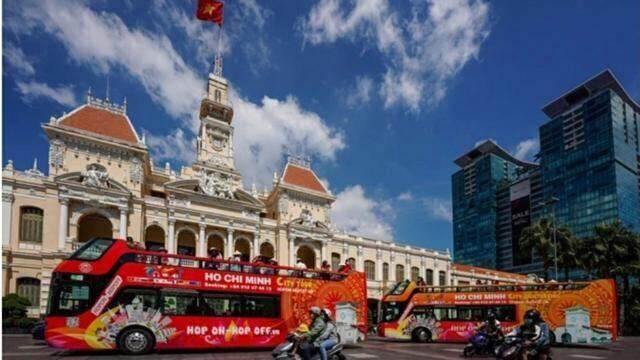 TP.HCM: Buýt du lịch 2 tầng không muốn có đối thủ cạnh tranh, Bộ Giao thông vận tải yêu cầu tránh độc quyền