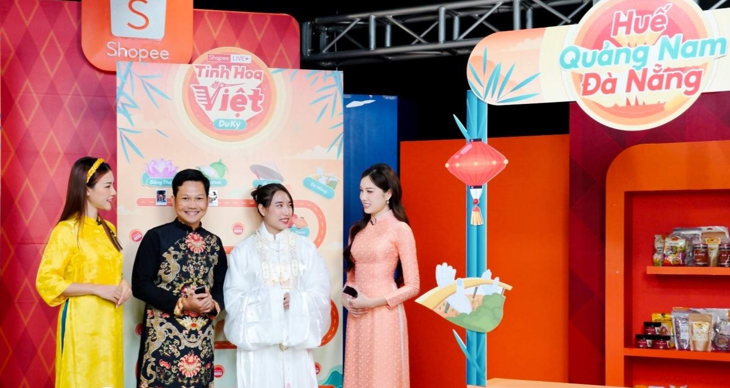 Tôn vinh văn hóa địa phương