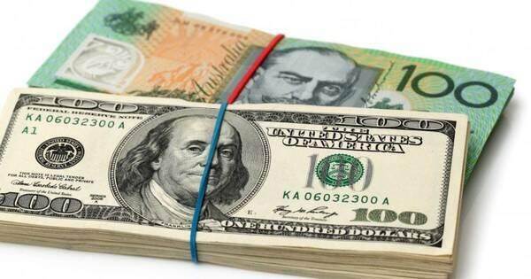 Tỷ giá USD thế giới giảm mạnh, ngân hàng trong nước vẫn tiếp tục tăng