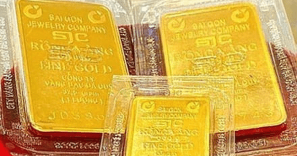 Mua vàng qua ngân hàng trầy trật, lên chợ mạng ‘bao nhiêu cũng có’