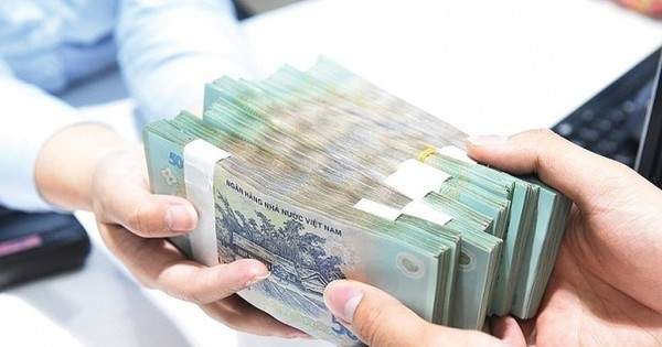 Lý do ngân hàng ‘dốc tiền’ cho vay bất động sản