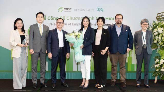 Dragon Capital và VNSC hợp tác triển khai chương trình hưu trí bổ sung tự nguyện cho nhân viên Dragon Capital và VNSC hợp tác triển khai chương trình hưu trí bổ sung tự nguyện cho nhân viên