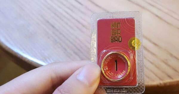 Mẹ tôi lãi 80 triệu nhờ mua vàng, tôi đầu tư cổ phiếu vẫn quanh “bờ”