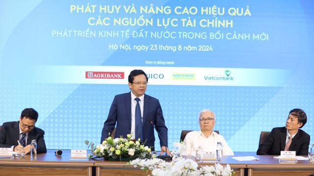 [Phóng sự ảnh]: Huy động và sử dụng hiệu quả các nguồn lực tài chính để phát triển kinh tế – xã hội