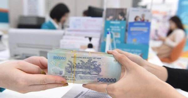 Mặc NHNN bơm hàng trăm nghìn tỷ, lãi suất vẫn tăng trên cả hai thị trường