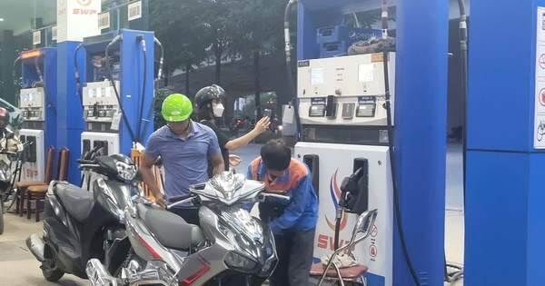 Giá xăng dầu tăng “sốc” trở lại từ 15 giờ hôm nay