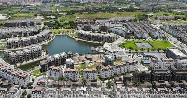 Khu đô thị có hàng trăm biệt thự ‘triệu đô’ bỏ hoang ở Hà Nội