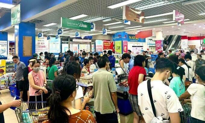 No food shortage as super typhoon Yagi nears, supermarkets assure