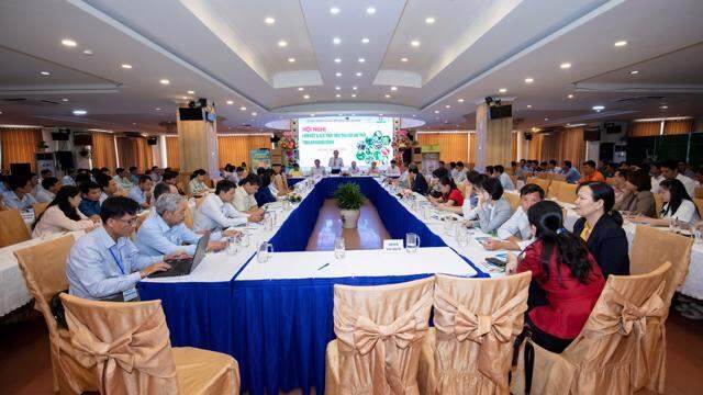 Phân bón Cà Mau tiếp sức cho nông dân đưa trái cây An Giang vươn tầm quốc tế Phân bón Cà Mau tiếp sức cho nông dân đưa trái cây An Giang vươn tầm quốc tế