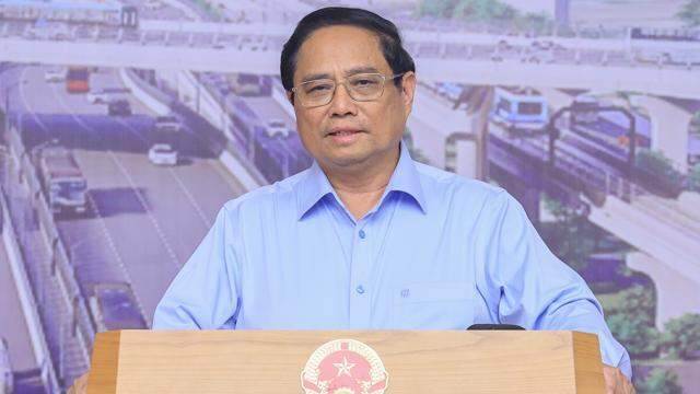 Thủ tướng: “Vượt nắng thắng mưa, không thua gió bão” để hoàn thành các dự án hạ tầng giao thông chiến lược
