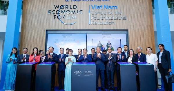 Thủ tướng dự lễ khánh thành Trung tâm Cách mạng Công nghiệp lần thứ 4 ở TP HCM