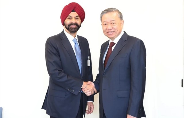 Việt Nam prioritises strengthening relations with WB top leader