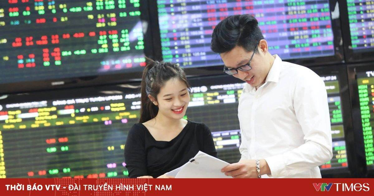 Chứng khoán cuối năm, cơ hội kiếm lời? Chứng khoán cuối năm, cơ hội kiếm lời?