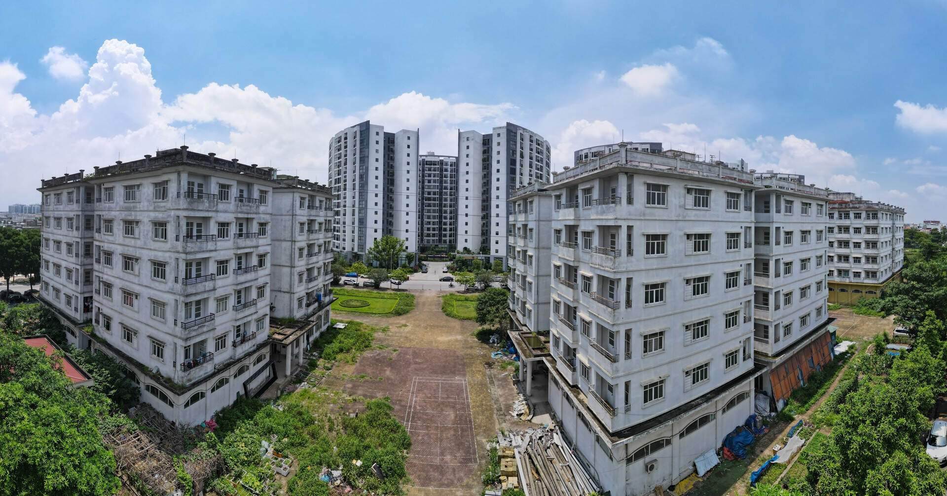Gỡ nghìn tỷ kẹt trong nghìn căn hộ bỏ hoang giữa Hà Nội Gỡ nghìn tỷ kẹt trong nghìn căn hộ bỏ hoang giữa Hà Nội