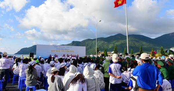 Bay ‘nhẹ’ tới Côn Đảo