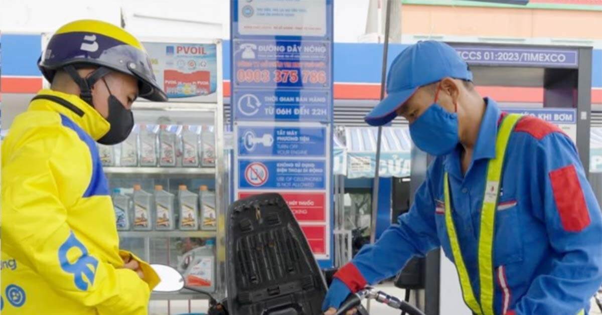 Doanh nghiệp xăng dầu cho phép khách ‘đổ xăng trước trả tiền sau’ qua app