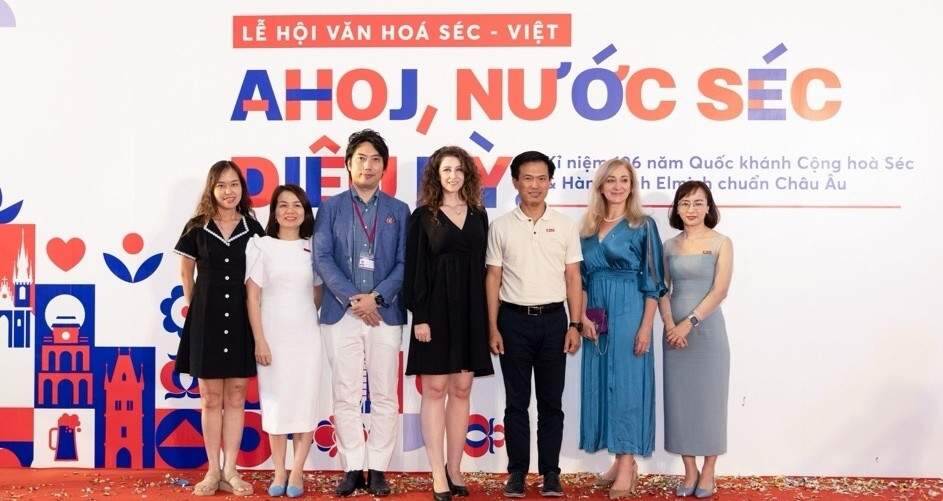 Elmich ghi dấu ấn tại lễ hội ‘Ahoj, nước Séc diệu kỳ’