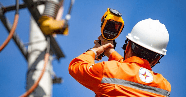 Giá điện bán lẻ bình quân tăng “sốc” lên 2.103 đồng/kWh từ ngày hôm nay 11/10