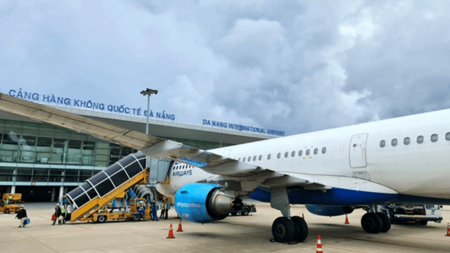 Mở cửa trở lại 4 cảng hàng không tại miền Trung