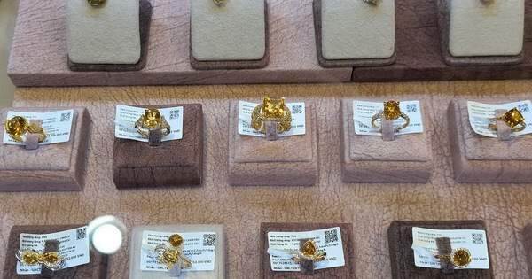 Giá vàng nhẫn 99,99 tiếp tục “tăng tốc”