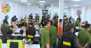 Thủ đoạn rút tiền 614 thẻ tín dụng do 2 nữ quái cầm đầu thực hiện tinh vi thế nào?