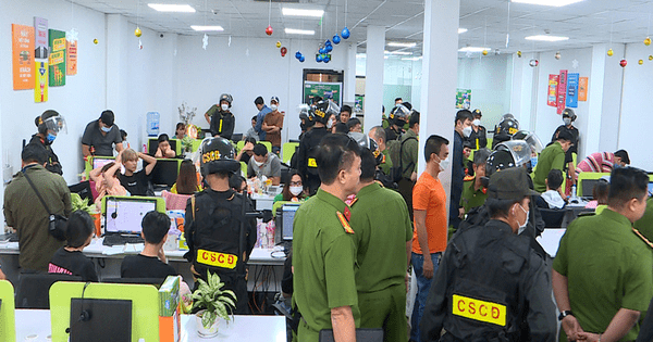 Thủ đoạn rút tiền 614 thẻ tín dụng do 2 nữ quái cầm đầu thực hiện tinh vi thế nào?