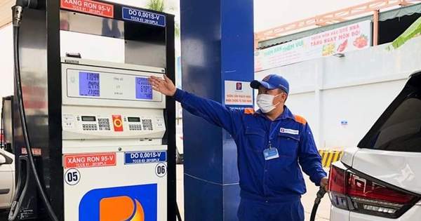 Dầu thô tiếp tục trượt dốc, giá xăng dầu quay đầu giảm