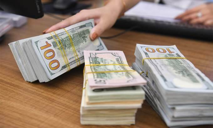 Dollar weakens against dong – VnExpress International