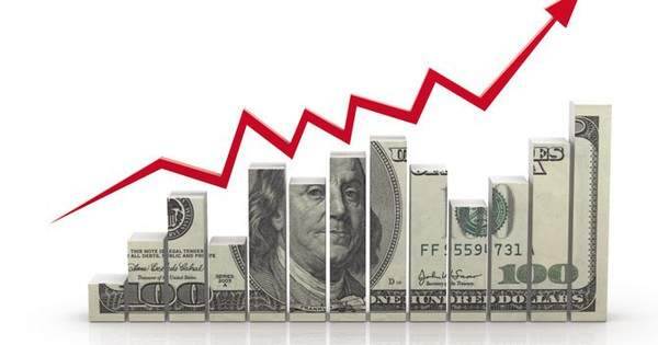 Đồng USD thế giới bật tăng, tỷ giá “chợ đen” tăng 30 đồng