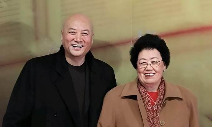 How wealthy is the billionaire spouse of Chinese actor Chi Zhongrui?