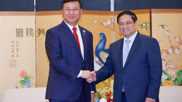 Thủ tướng tiếp lãnh đạo nhiều tập đoàn lớn của Trung Quốc