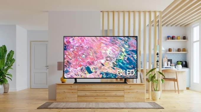 Vietnamese warm up to supersize TVs