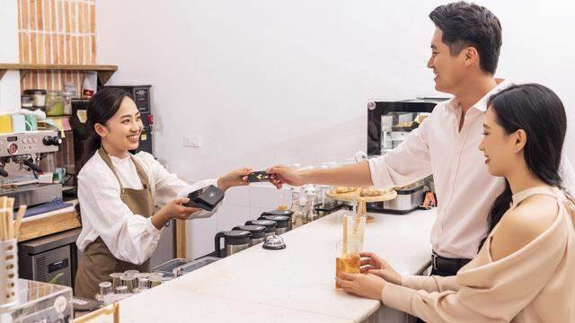 Vốn đầu tư cho việc nhập hàng hóa, kinh doanh là bài toán khó cho tiểu thương nhỏ lẻ dịp cuối năm