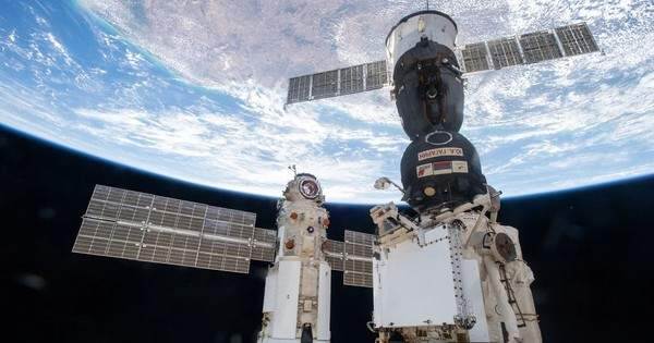Trạm vũ trụ quốc tế bị rò rỉ, NASA lo ngại ‘sự cố thảm khốc’