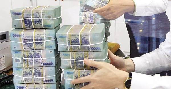 Chủ tịch một ngân hàng dự chi hàng hơn 500 tỷ mua cổ phiếu